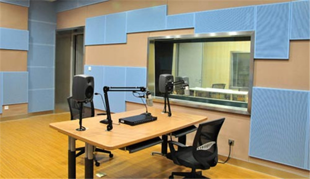 錄音室裝修時的聲學(xué)如何設(shè)計？